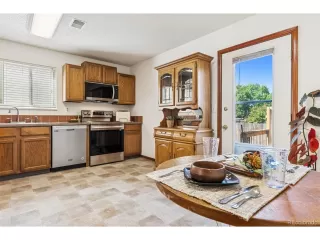 Photo #4: 8144236 Listing