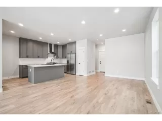 Photo #4: 8150810 Listing 