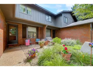 Photo #1: 8160296 Listing