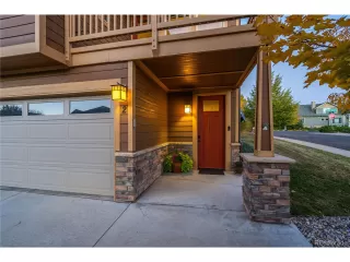 Photo #1: 8181403 Listing