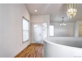 Photo #1: 8198331 Listing