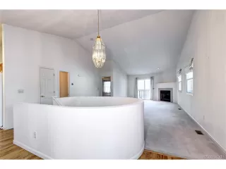 Photo #2: 8198331 Listing