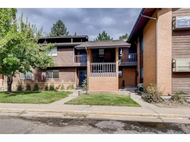 MLS: 8199857 Condo For Sale