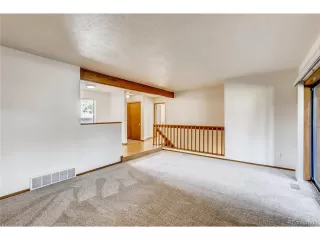 Photo #6: 8199857 Listing 