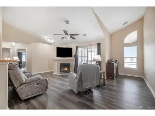 Photo #6: 8202193 Listing