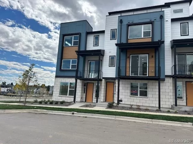 MLS: 8230267 Condo For Sale