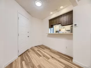 Photo #5: 8237109 Listing