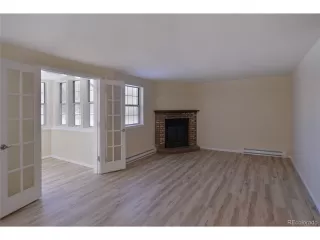 Photo #5: 8256242 Listing 