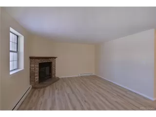 Photo #6: 8256242 Listing 