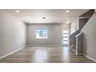 Photo #4: 8261287 Listing