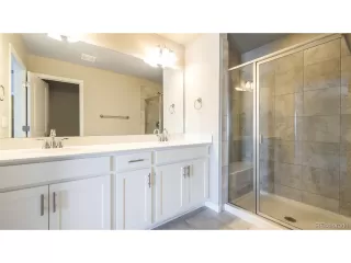 Photo #5: 8261287 Listing