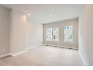 Photo #5: 8301555 Listing