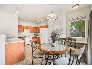 Photo #6: 8304890 Listing