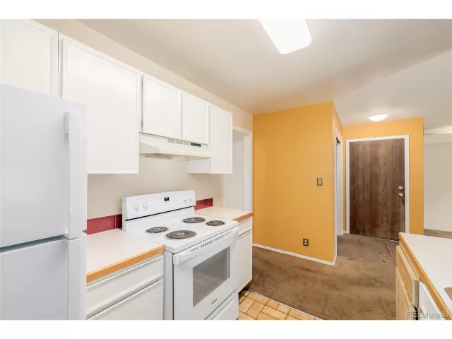 MLS: 8305640 Condo For Sale