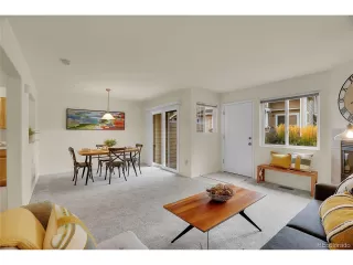 Photo #5: 8306925 Listing