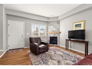 Photo #4: 8319721 Listing