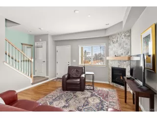 Photo #6: 8319721 Listing