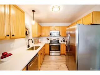 Photo #5: 8324291 Listing