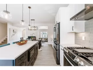 Photo #5: 8334001 Listing 