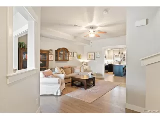 Photo #5: 8337961 Listing