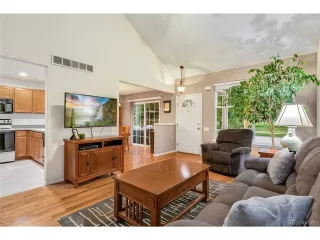 Photo #4: 8338116 Listing