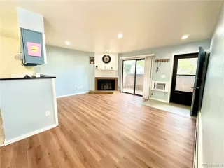 Photo #4: 8346913 Listing