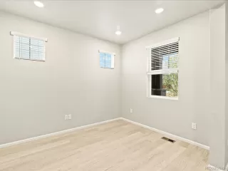 Photo #3: 8365095 Listing