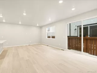 Photo #5: 8365095 Listing