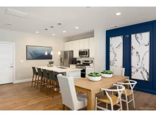 Photo #5: 8365721 Listing