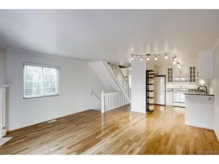 Photo #5: 8372612 Listing 