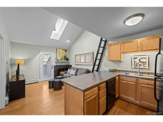 Photo #6: 8373787 Listing