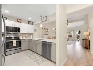 Photo #5: 8409093 Listing