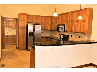 Photo #5: 8413449 Listing 