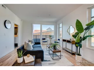 Photo #5: 843176 Listing