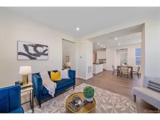 Photo #5: 8445087 Listing