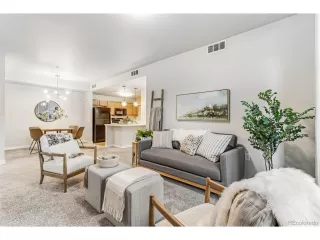 Photo #6: 8455658 Listing