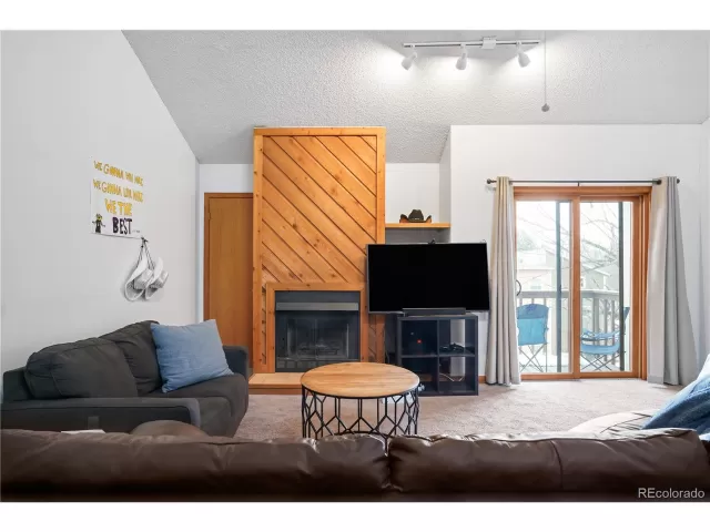 MLS: 8462764 Condo For Sale