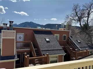 Photo #6: 8517118 Listing