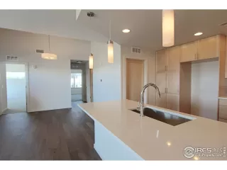 Photo #6: 853825 Listing