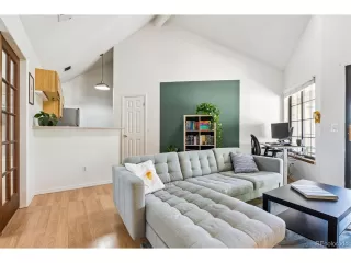 Photo #5: 8548040 Listing 