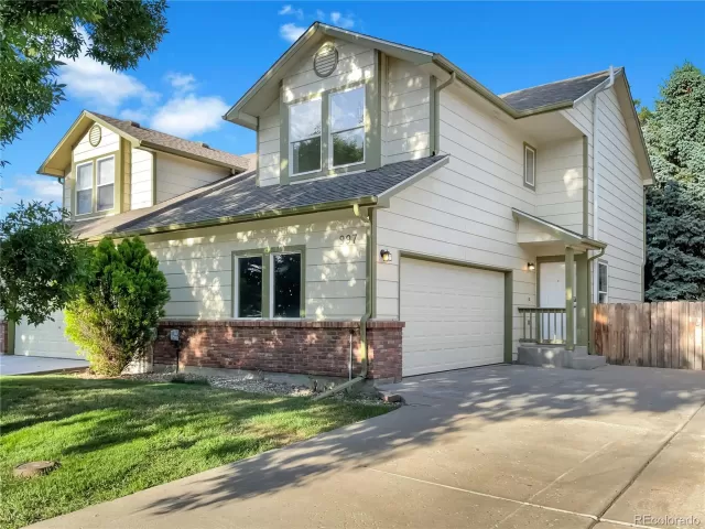 MLS: 8555260 Condo For Sale