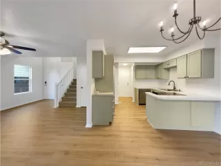 Photo #5: 8555260 Listing 