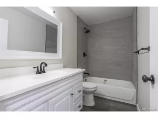 Photo #5: 8580933 Listing