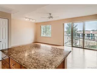 Photo #5: 8604449 Listing