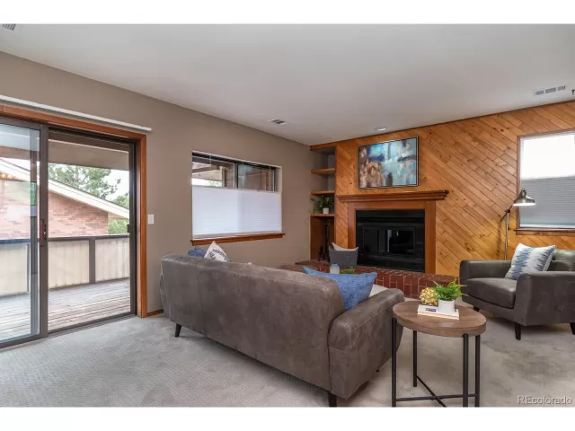 MLS: 8615424 Condo For Sale