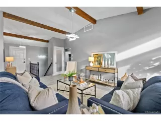 Photo #5: 8620854 Listing