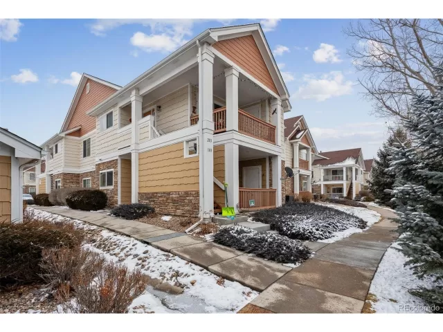 MLS: 8631561 Condo For Sale