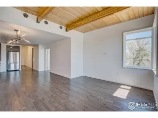 Photo #5: 868814 Listing 