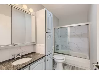 Photo #4: 8691742 Listing