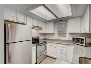 Photo #4: 8716415 Listing